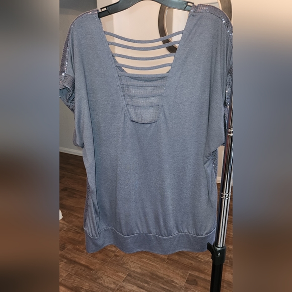 Grey sequence blouse - Picture 2 of 2